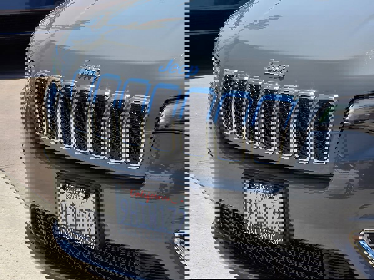 Used 2020 Jeep Cherokee Limited image 9