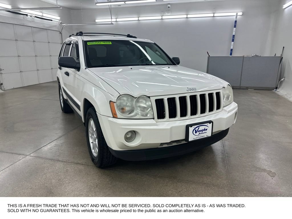 Used 2005 Jeep Grand Cherokee Laredo AWD/4WD image 3