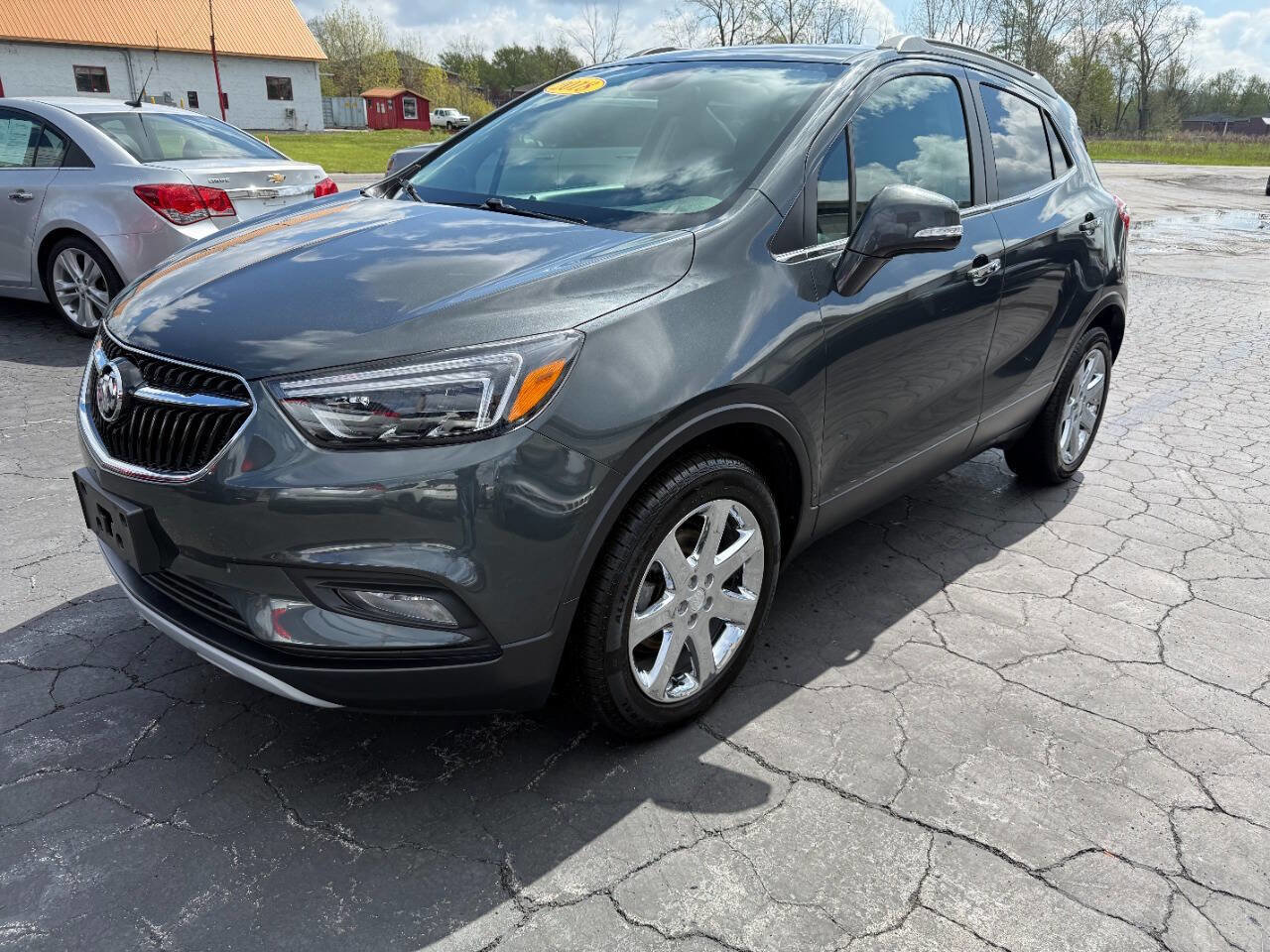 Used 2018 Buick Encore Essence w/ Experience Buick Package AWD/4WD image 3
