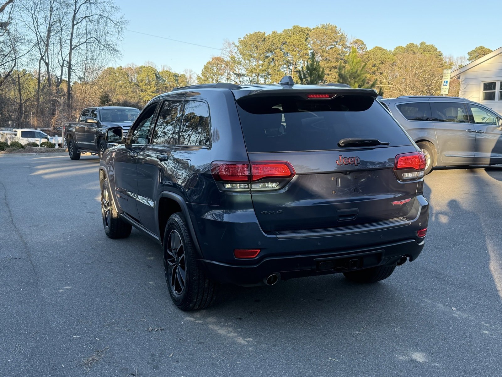 Used 2019 Jeep Grand Cherokee Trailhawk w/ Trailhawk Luxury Group image 5