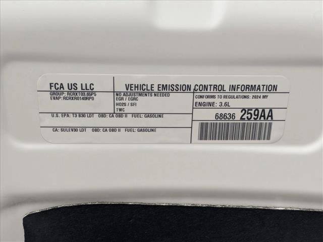 Used 2024 Chrysler Pacifica Touring-L image 24