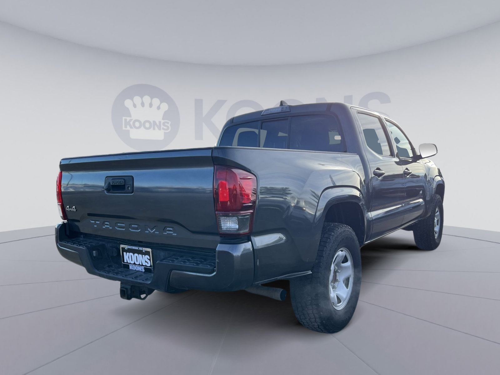 Used 2020 Toyota Tacoma SR image 7