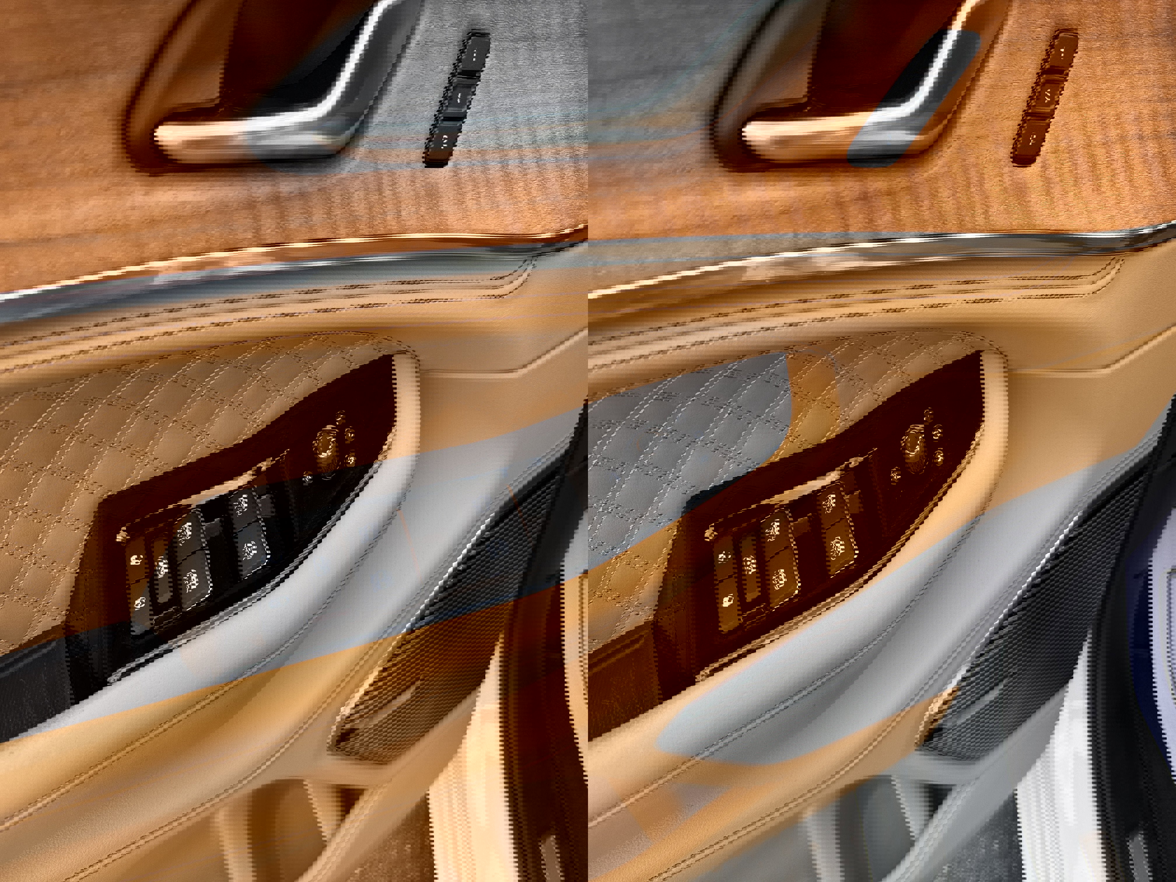 Used 2023 Jeep Grand Cherokee L Summit image 8