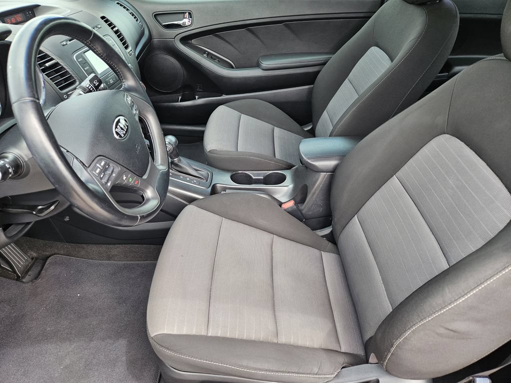 Used 2016 Kia Forte Koup EX FWD image 9