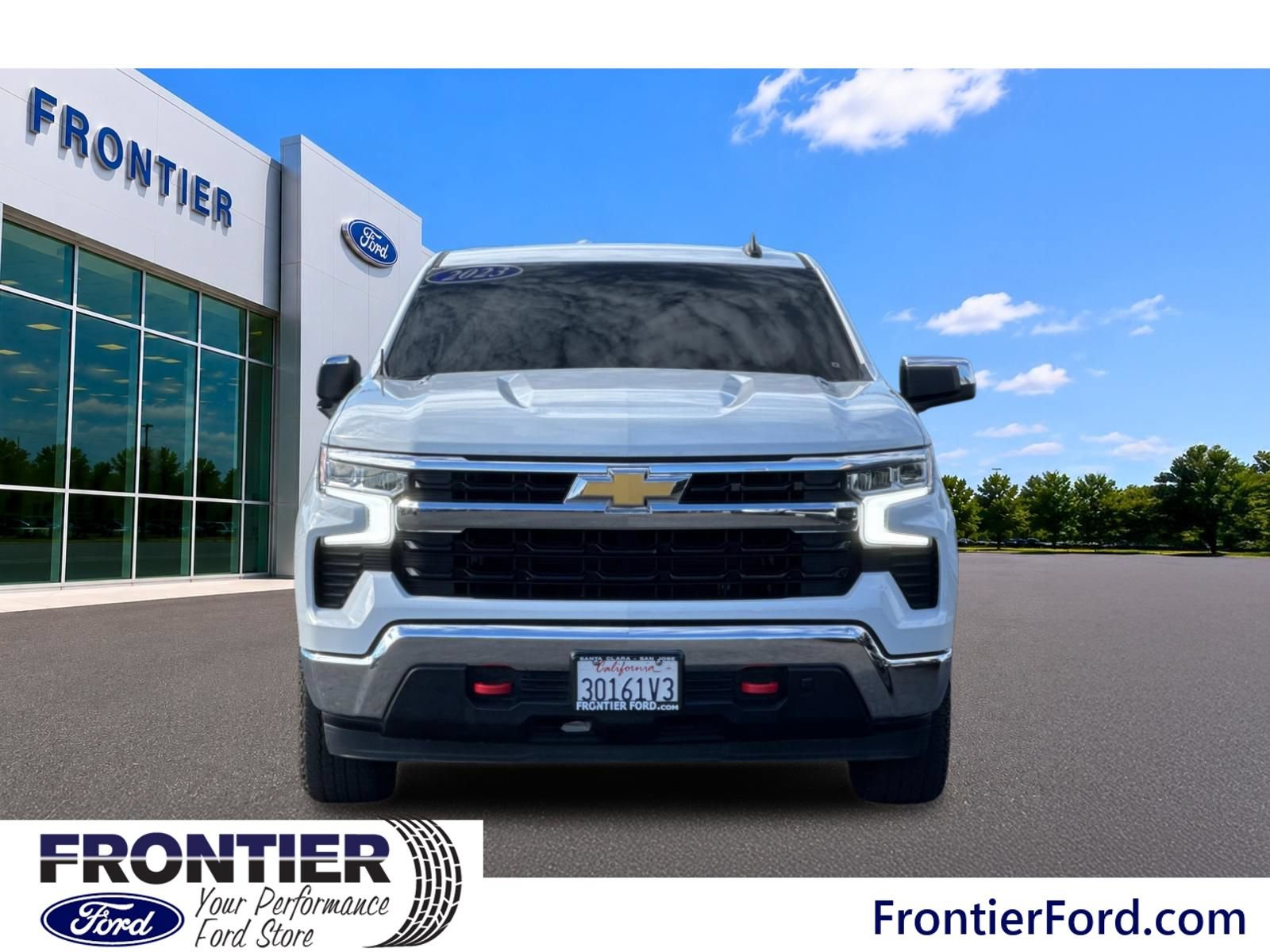 Used 2023 Chevrolet Silverado 1500 LT w/ Z71 Off-Road Package AWD/4WD image 10