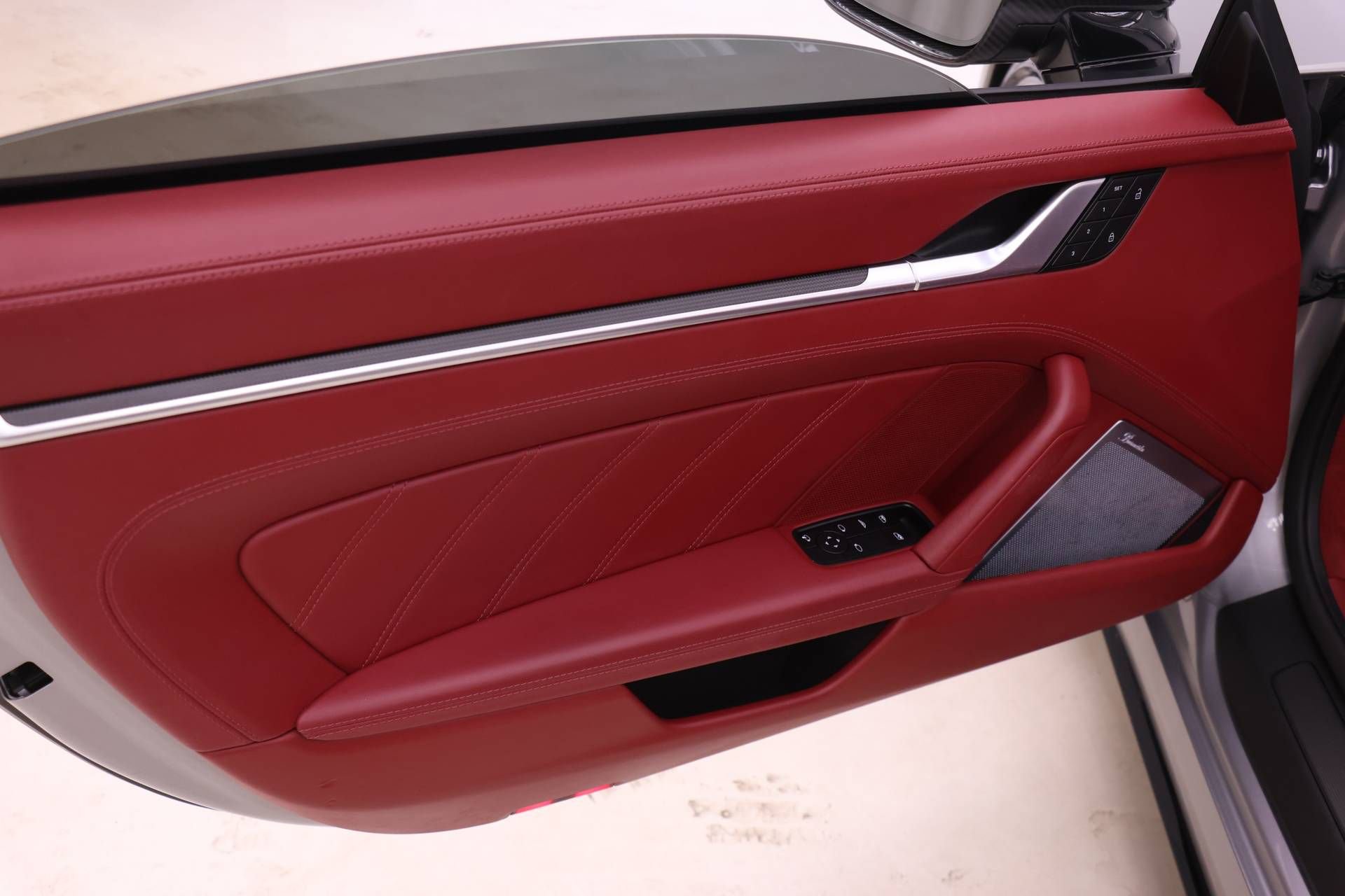 Certified 2022 Porsche 911 Turbo S image 16