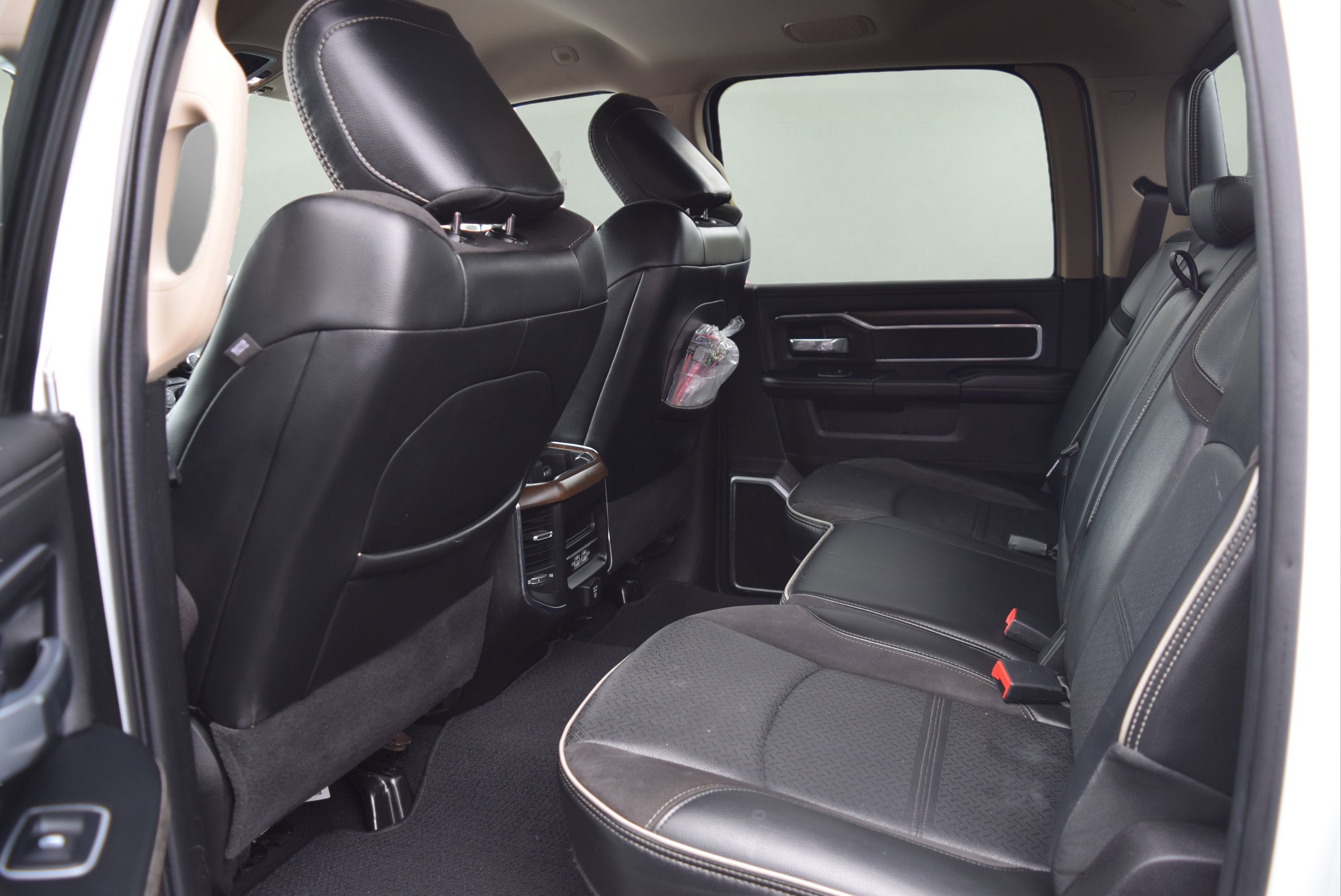 Used 2022 RAM 2500 Laramie w/ Snow Chief Group AWD/4WD image 8