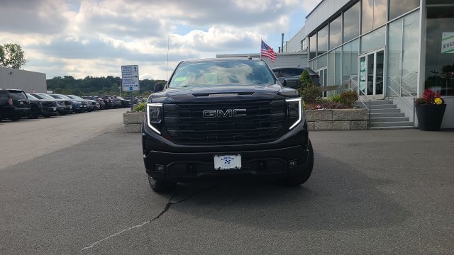 New 2026 GMC Sierra 1500 Elevation w/ LPO, Elevation Black Package AWD/4WD image 2