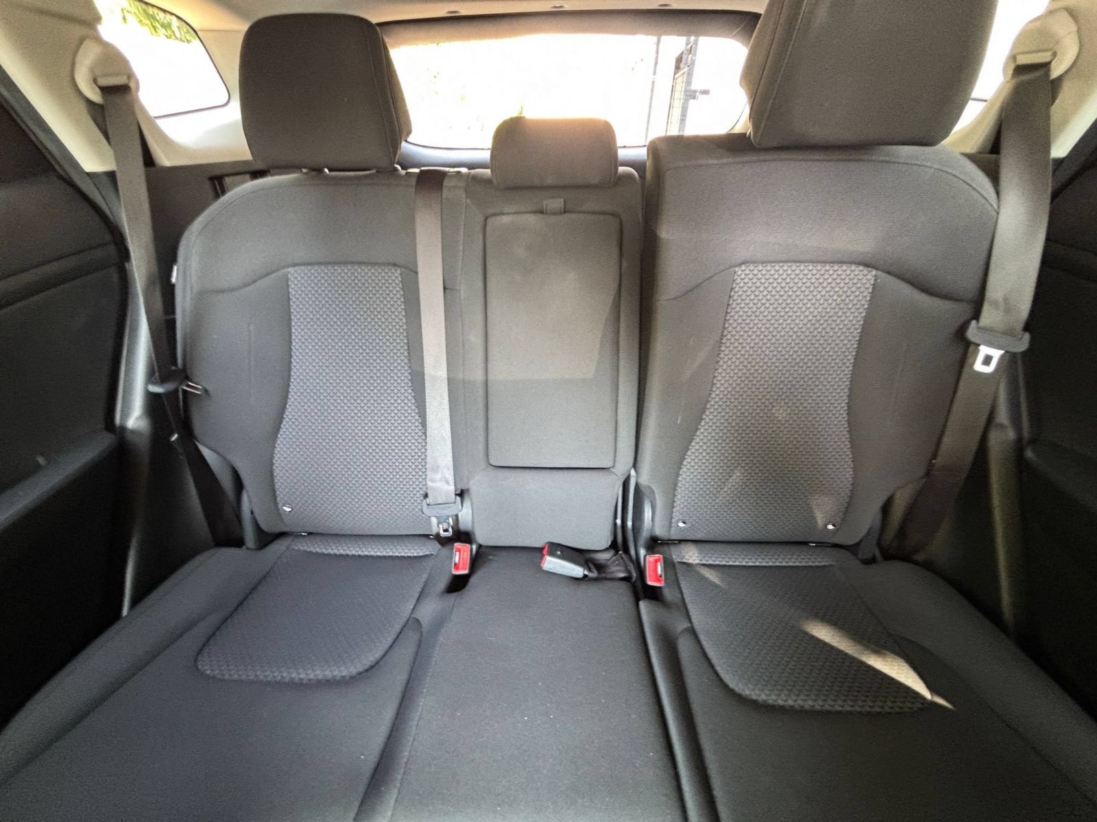 Used 2026 Kia Sportage LX FWD image 32