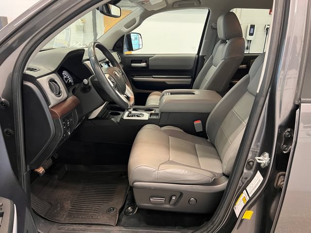 Used 2021 Toyota Tundra Limited w/ Limited Premium Package AWD/4WD image 15