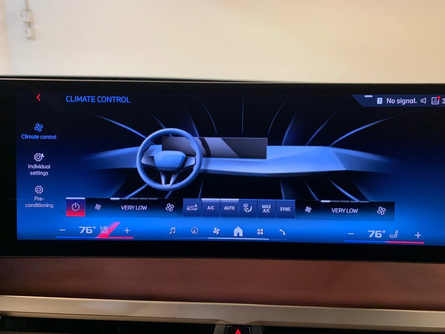 Used 2024 BMW iX M60 image 23