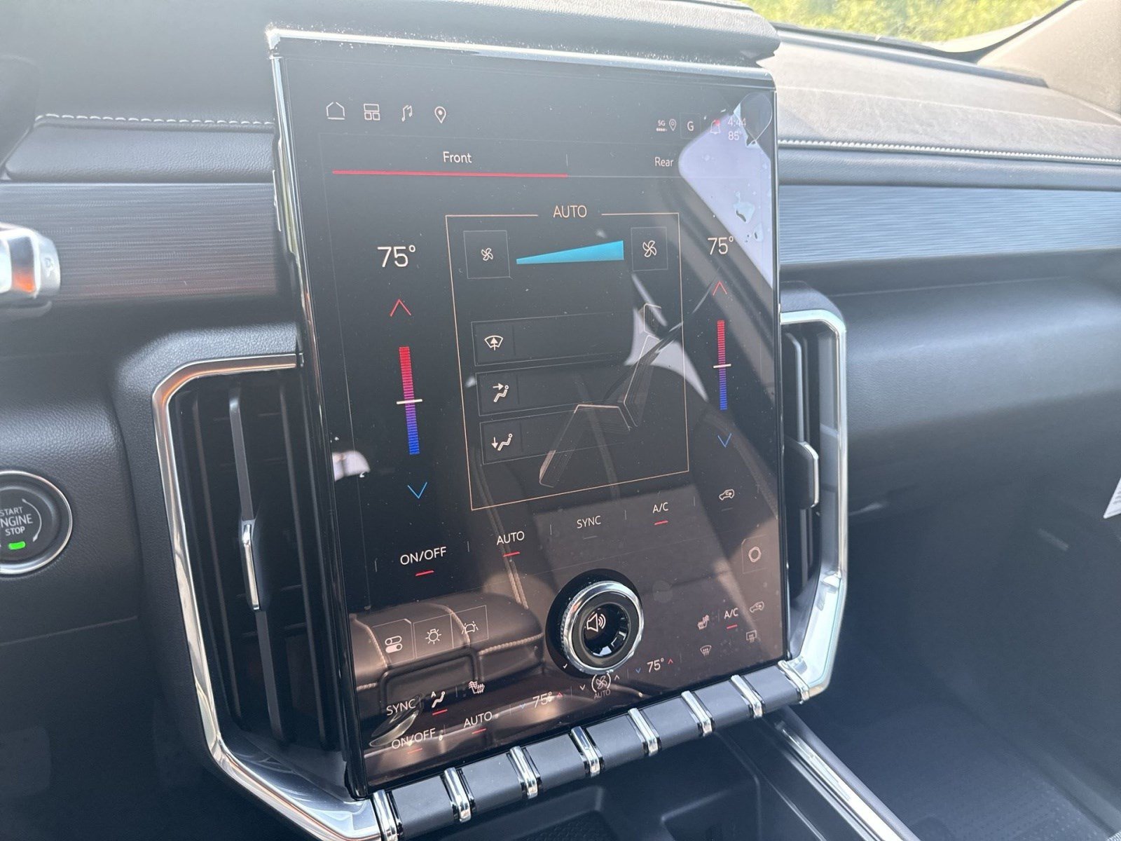 New 2026 GMC Acadia Elevation AWD/4WD image 15