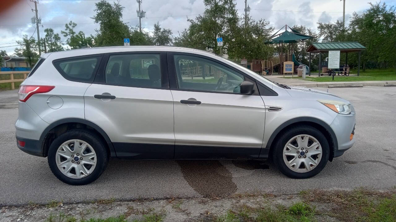 Used 2015 Ford Escape S image 5