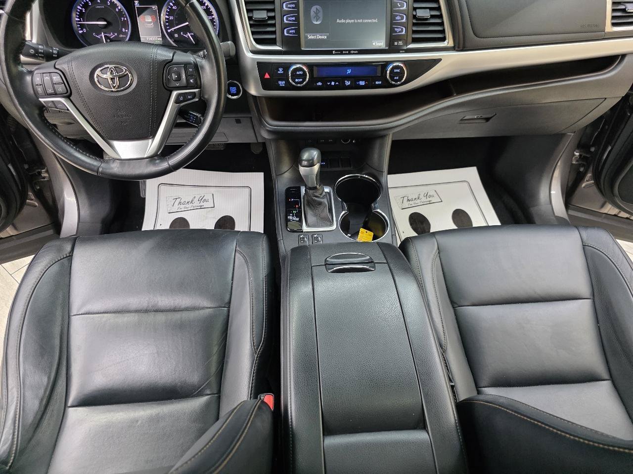 Used 2017 Toyota Highlander SE FWD image 31