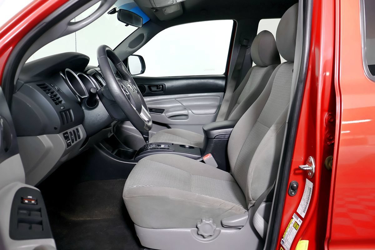 Used 2014 Toyota Tacoma 4x4 Double Cab w/ Convenience Package image 17