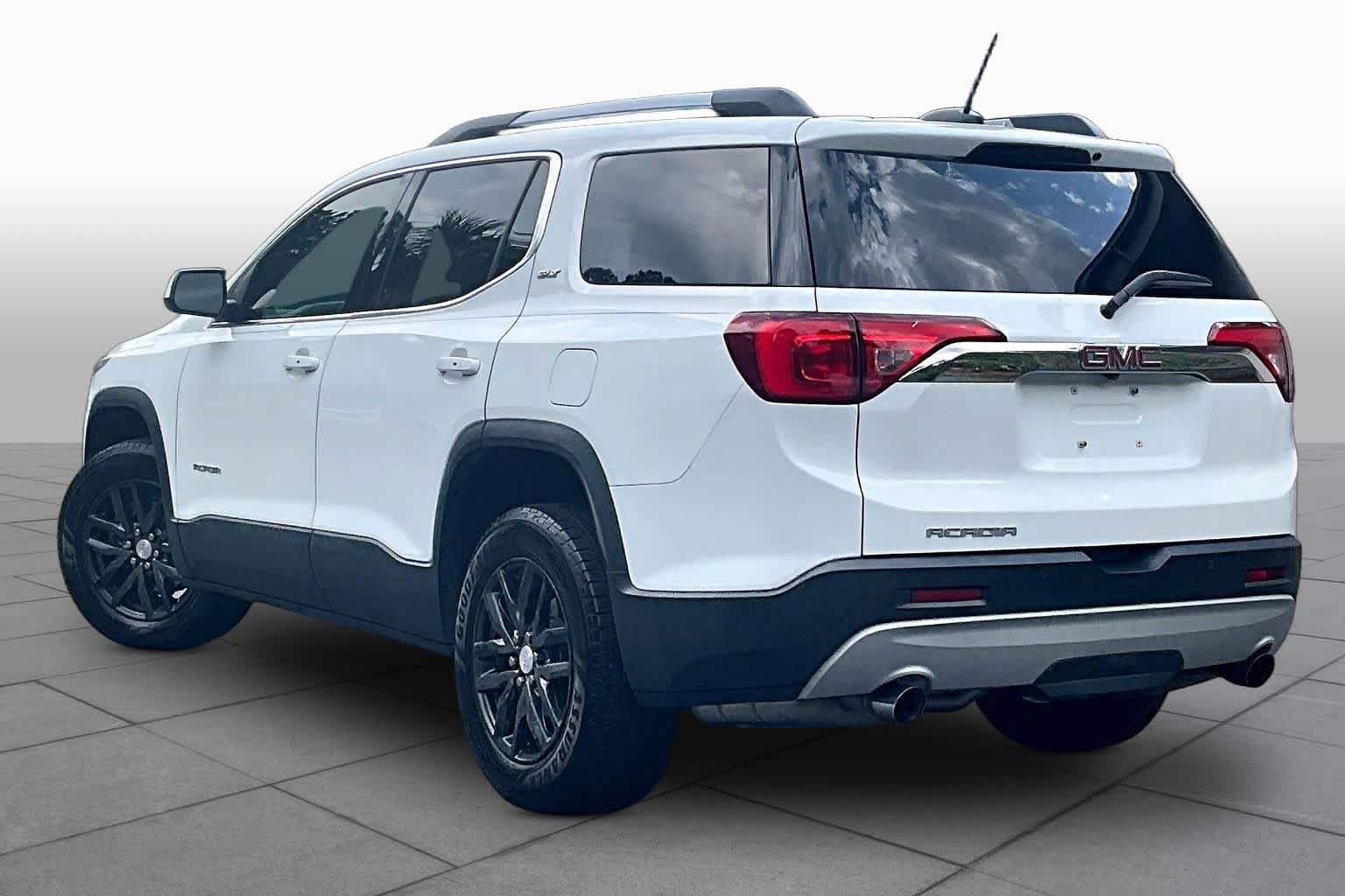 Used 2019 GMC Acadia SLT FWD image 12
