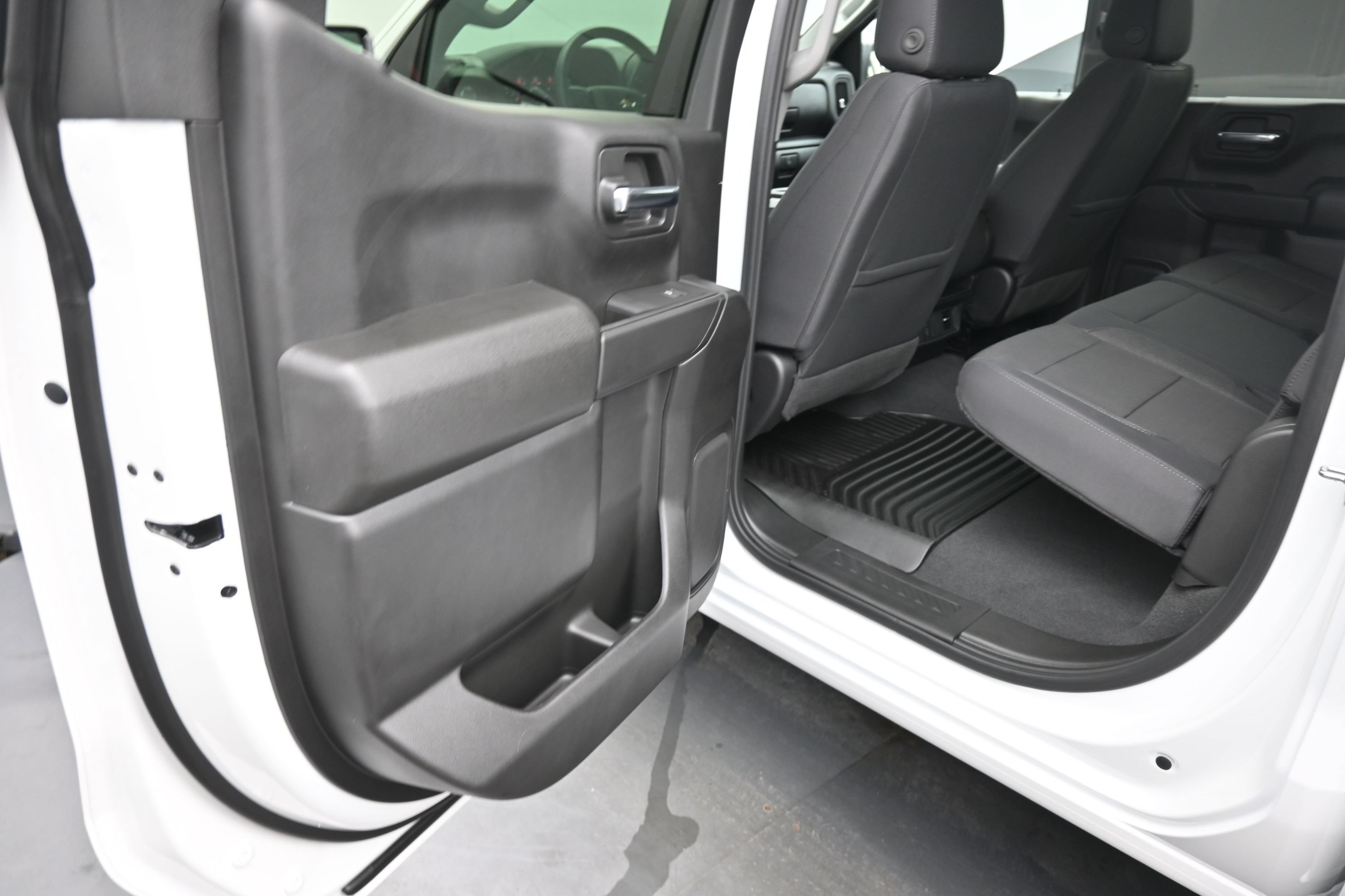 Used 2026 Chevrolet Silverado 1500 Custom AWD/4WD image 14