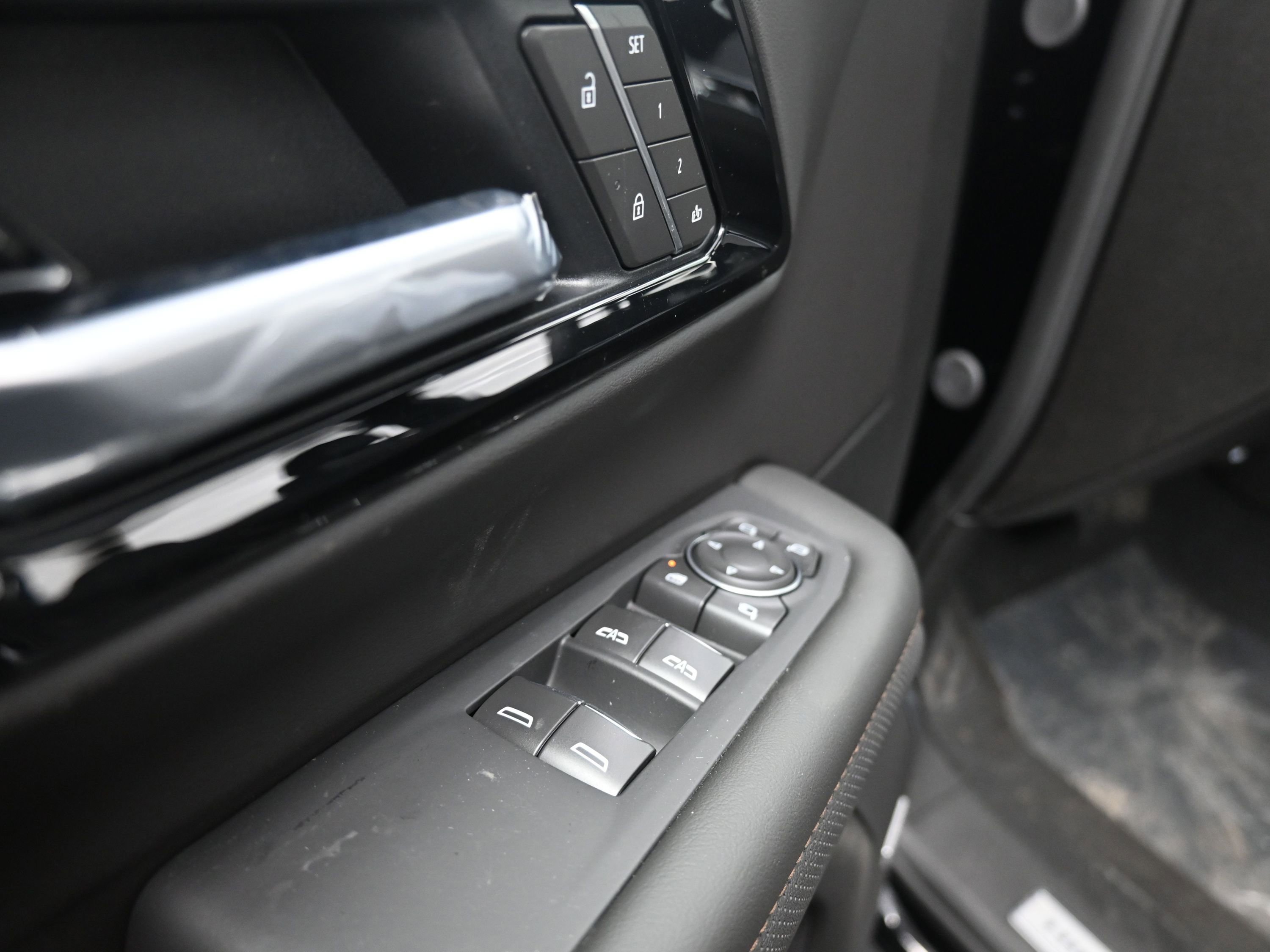 New 2026 Chevrolet Suburban High Country image 18