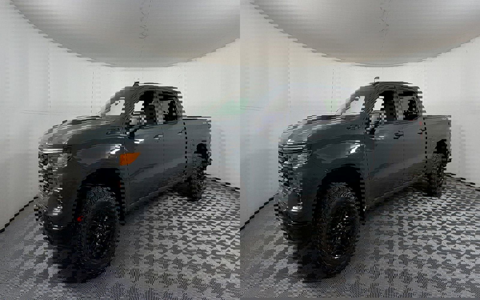 New 2026 Chevrolet Silverado 1500 Custom Trail Boss w/ LPO, Dark Essentials Package image 2