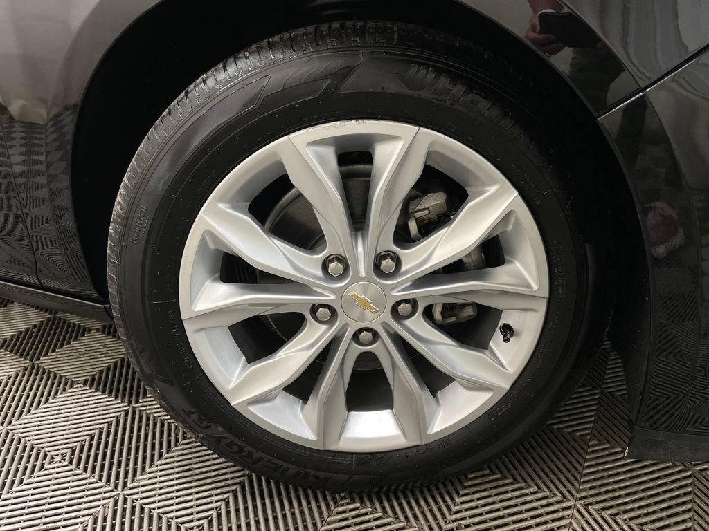 Certified 2021 Chevrolet Malibu LT FWD image 48