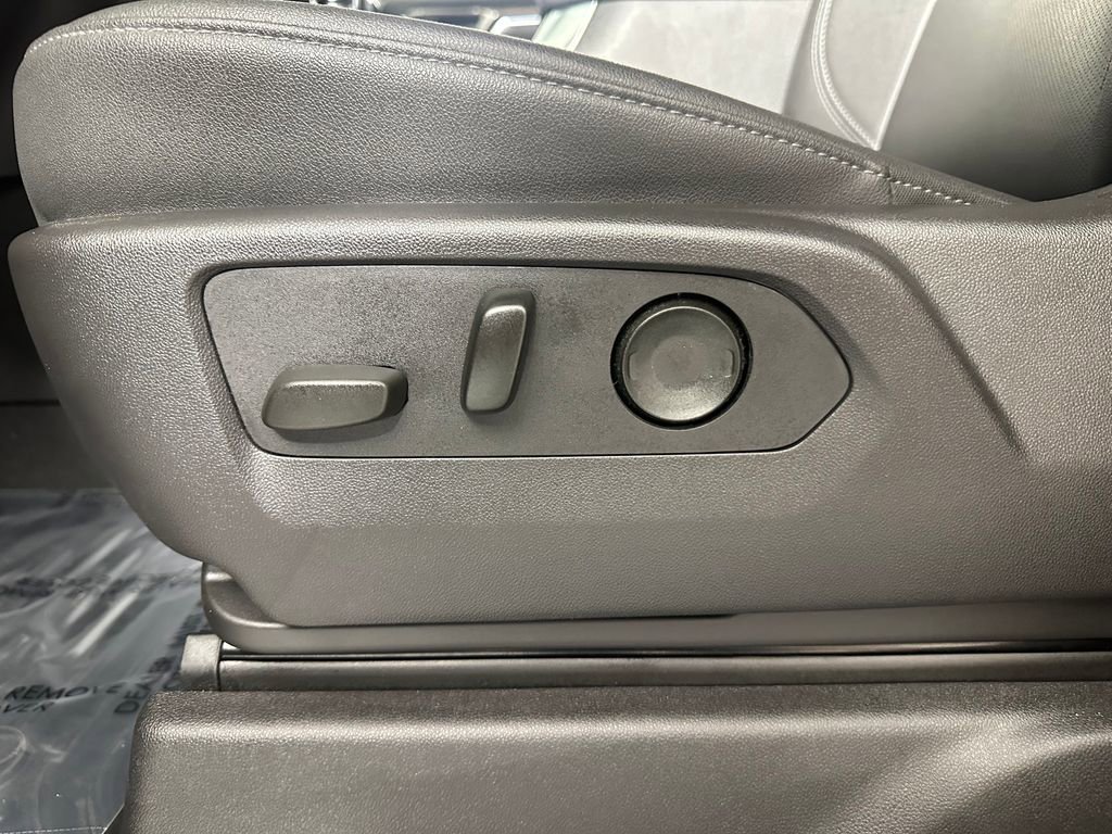 Used 2024 Chevrolet Silverado 1500 LTZ w/ LTZ Convenience Package II image 20