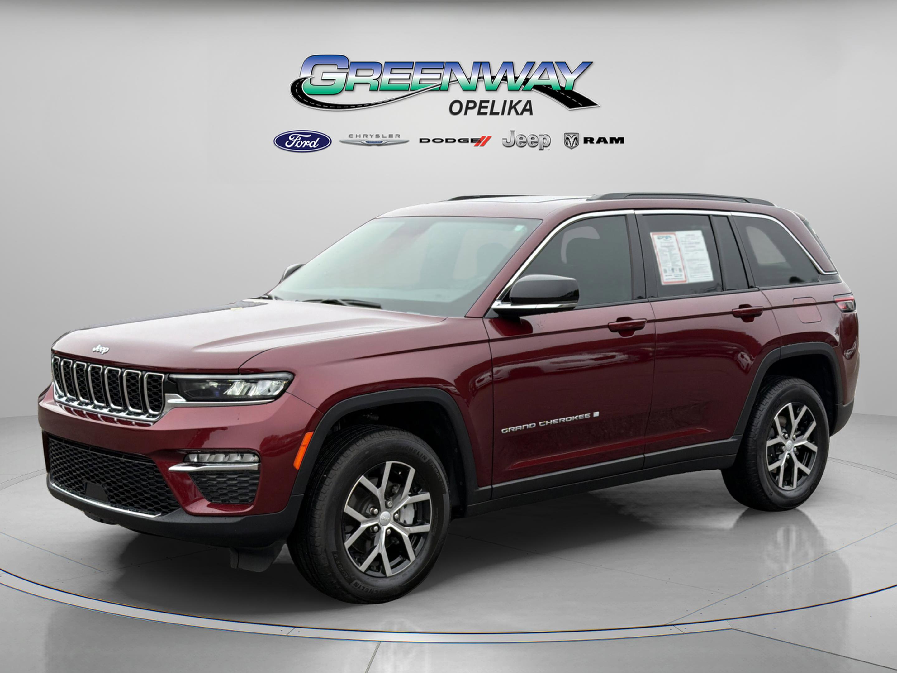 Used 2025 Jeep Grand Cherokee Limited w/ Trailer Tow Package image 13