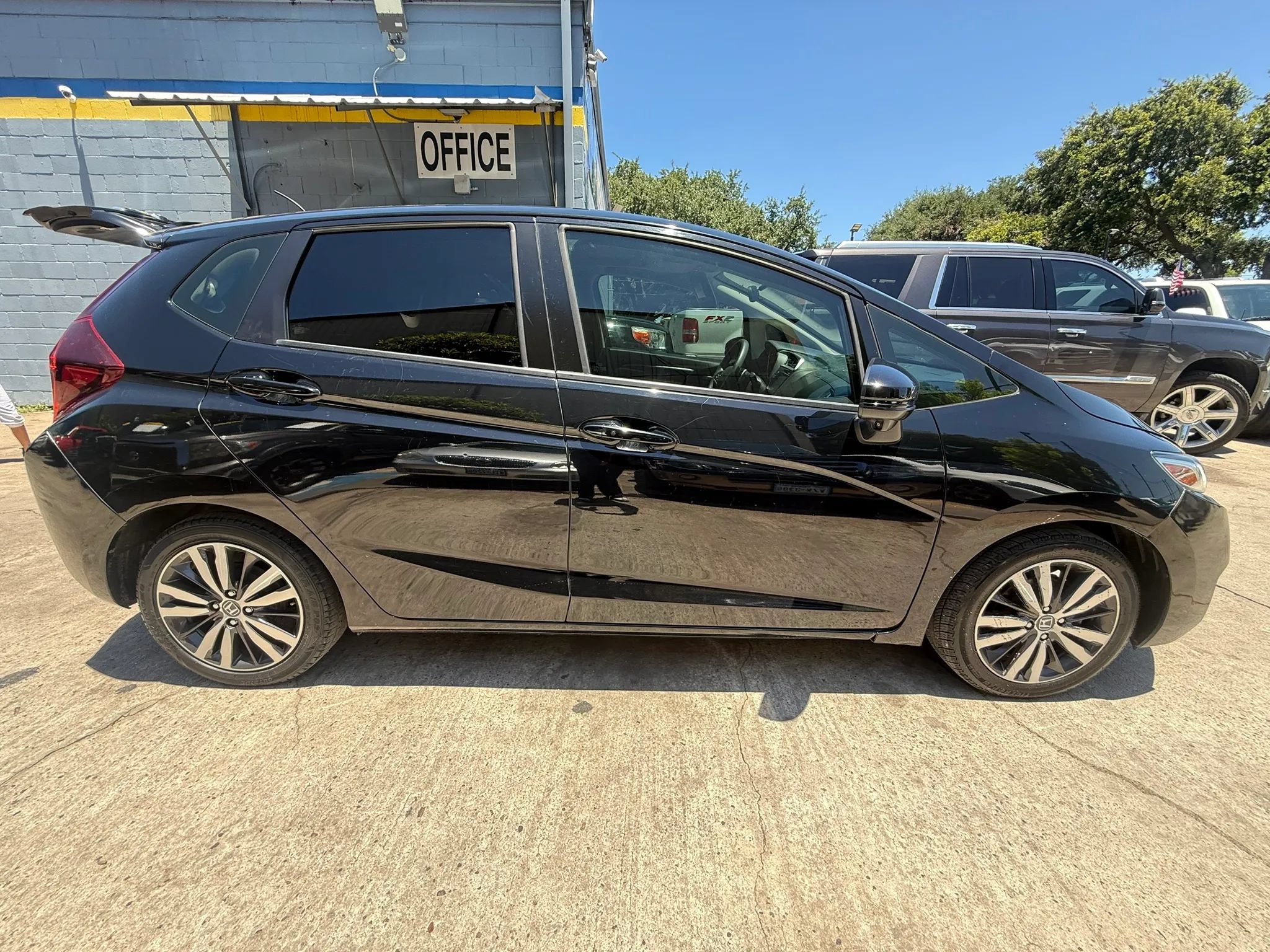 Used 2017 Honda Fit EX image 8