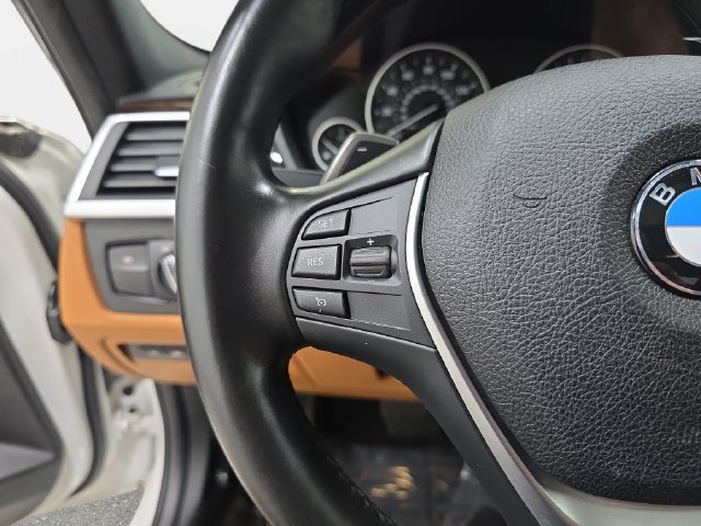 Used 2018 BMW 340i xDrive Sedan AWD/4WD image 17