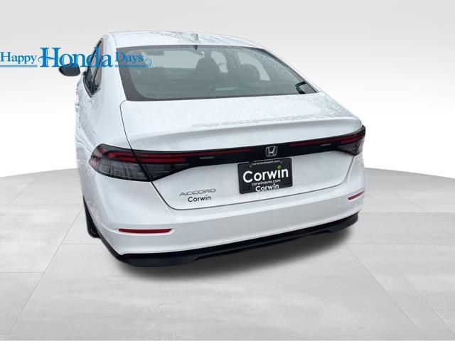 Used 2024 Honda Accord EX image 11
