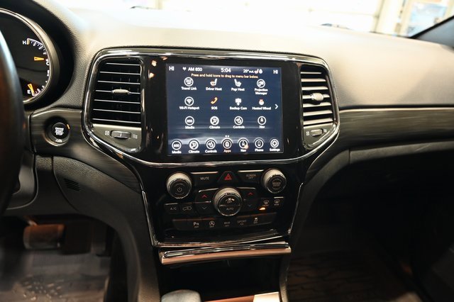 Used 2022 Jeep Grand Cherokee Laredo X image 14