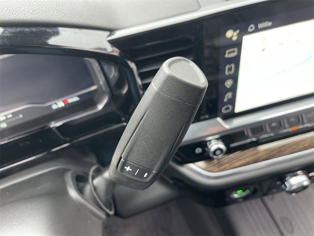 Used 2022 GMC Sierra 1500 Elevation w/ LPO, Elevation Black Package image 16