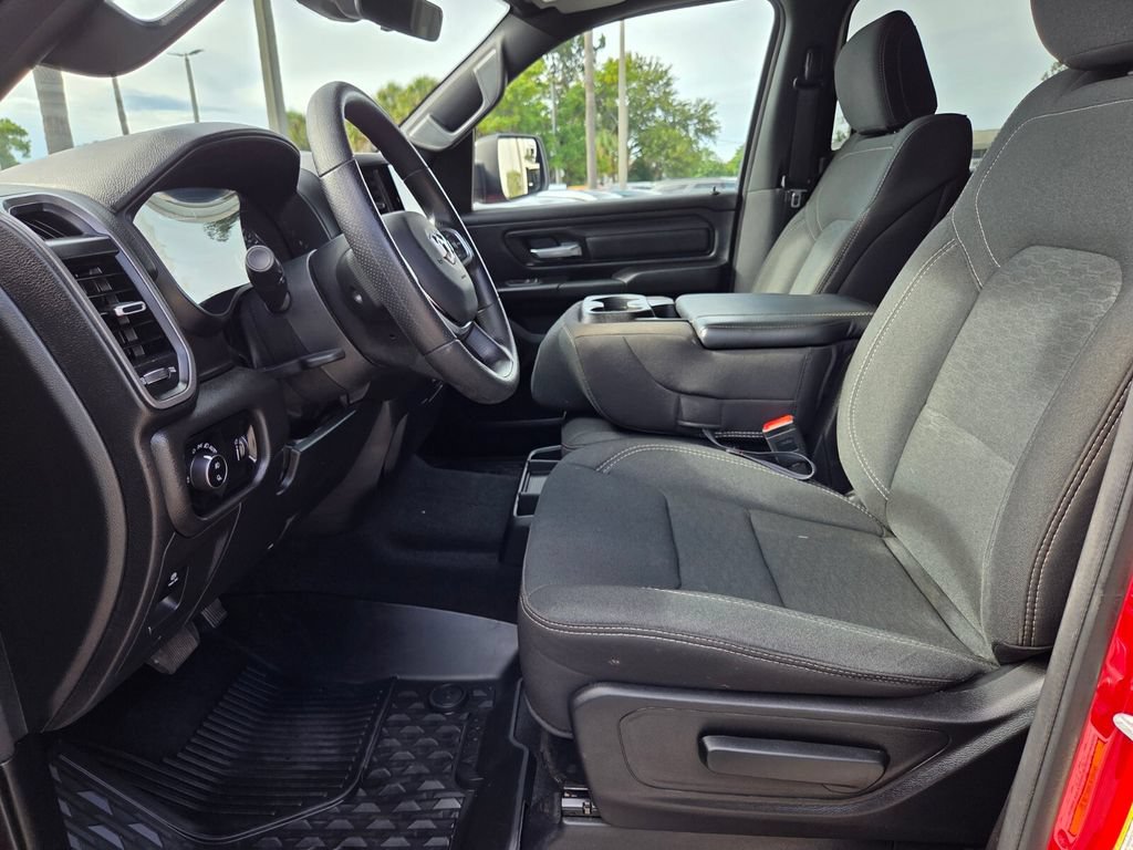 Used 2025 RAM 1500 Warlock AWD/4WD image 14