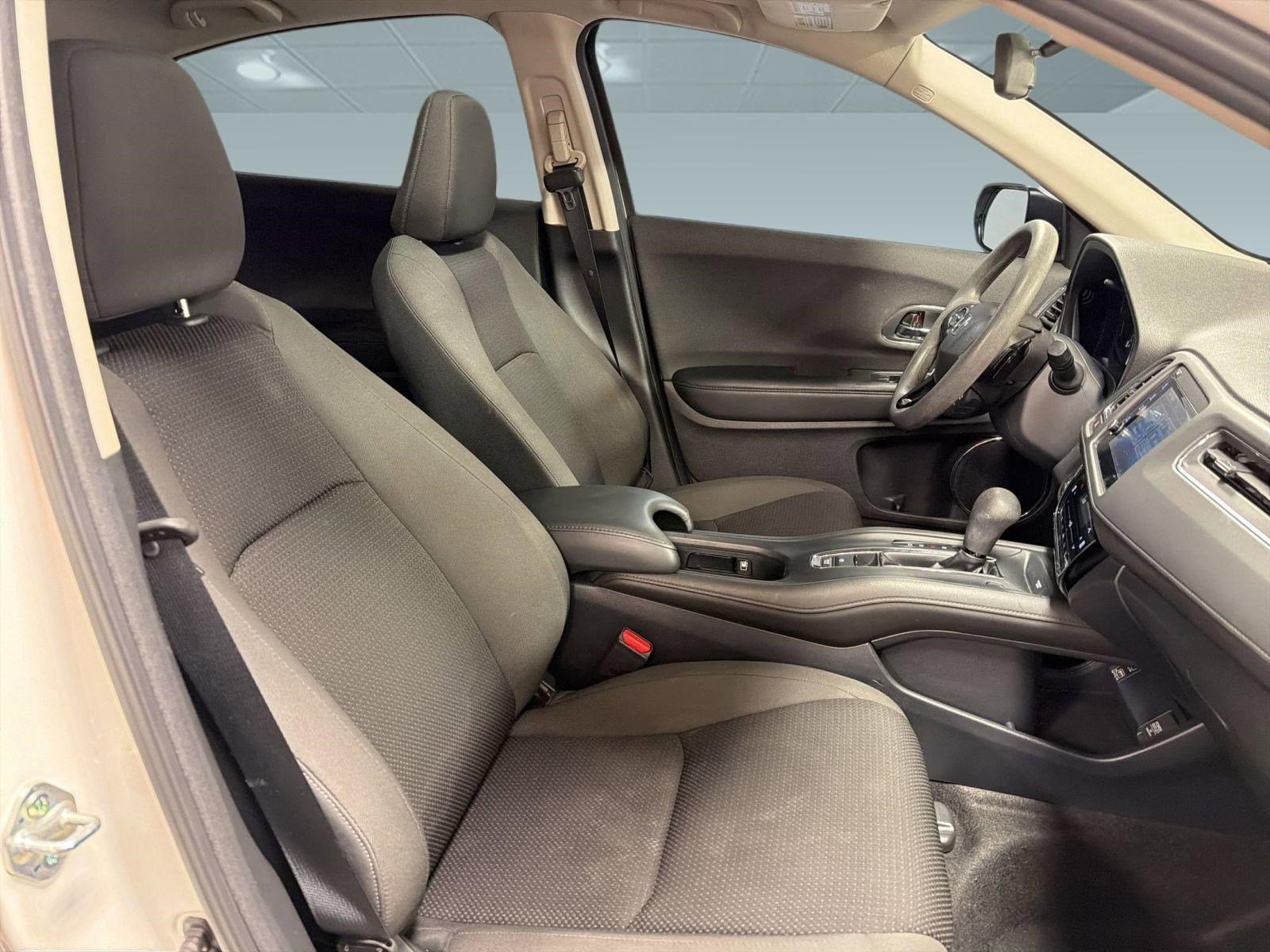 Used 2022 Honda HR-V EX image 31
