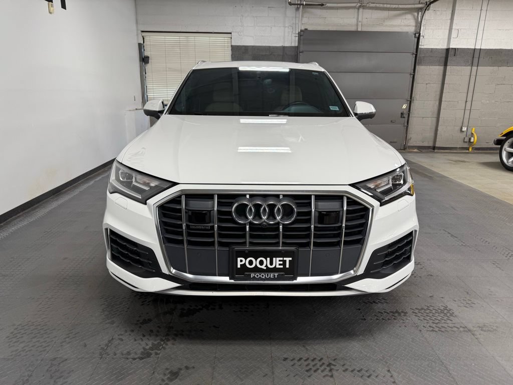 Used 2022 Audi Q7 3.0T Premium Plus w/ Premium Plus Package AWD/4WD image 3