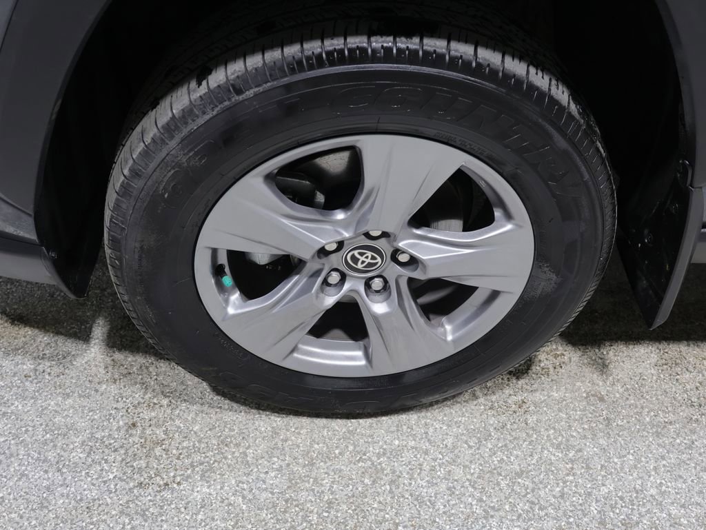 Certified 2024 Toyota RAV4 XLE w/ Convenience Package image 10