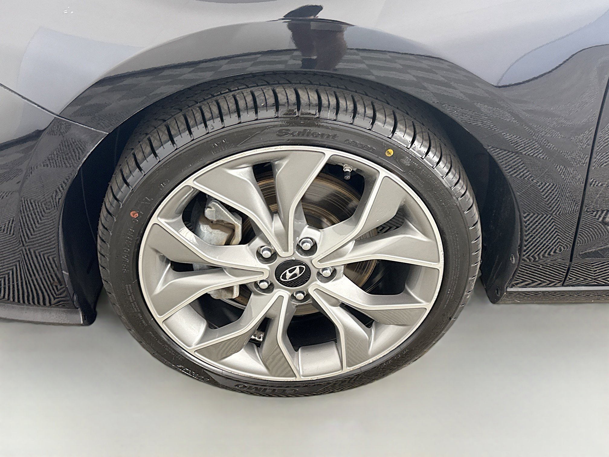 Used 2020 Hyundai Elantra GT N Line image 38