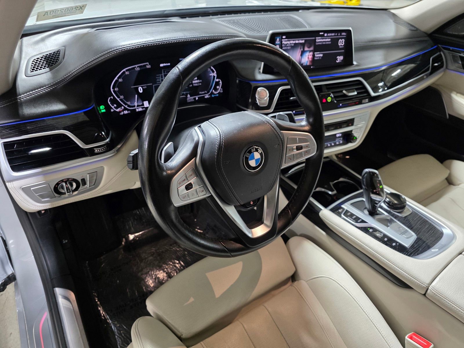 Used 2020 BMW 745e xDrive image 26