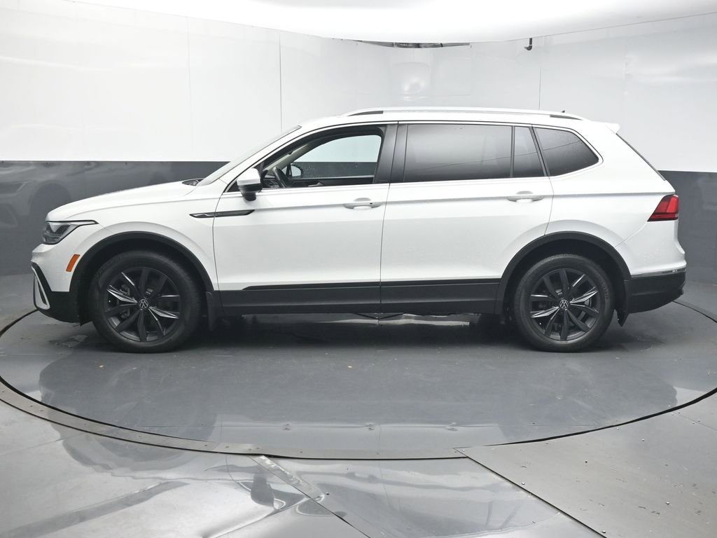 Used 2022 Volkswagen Tiguan SE FWD image 5