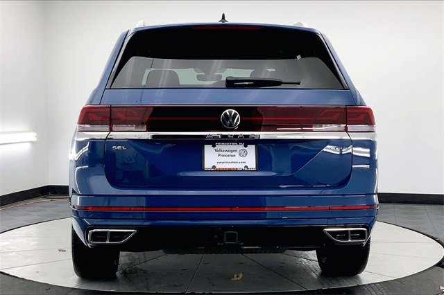 Used 2025 Volkswagen Atlas SEL Premium R-Line image 4