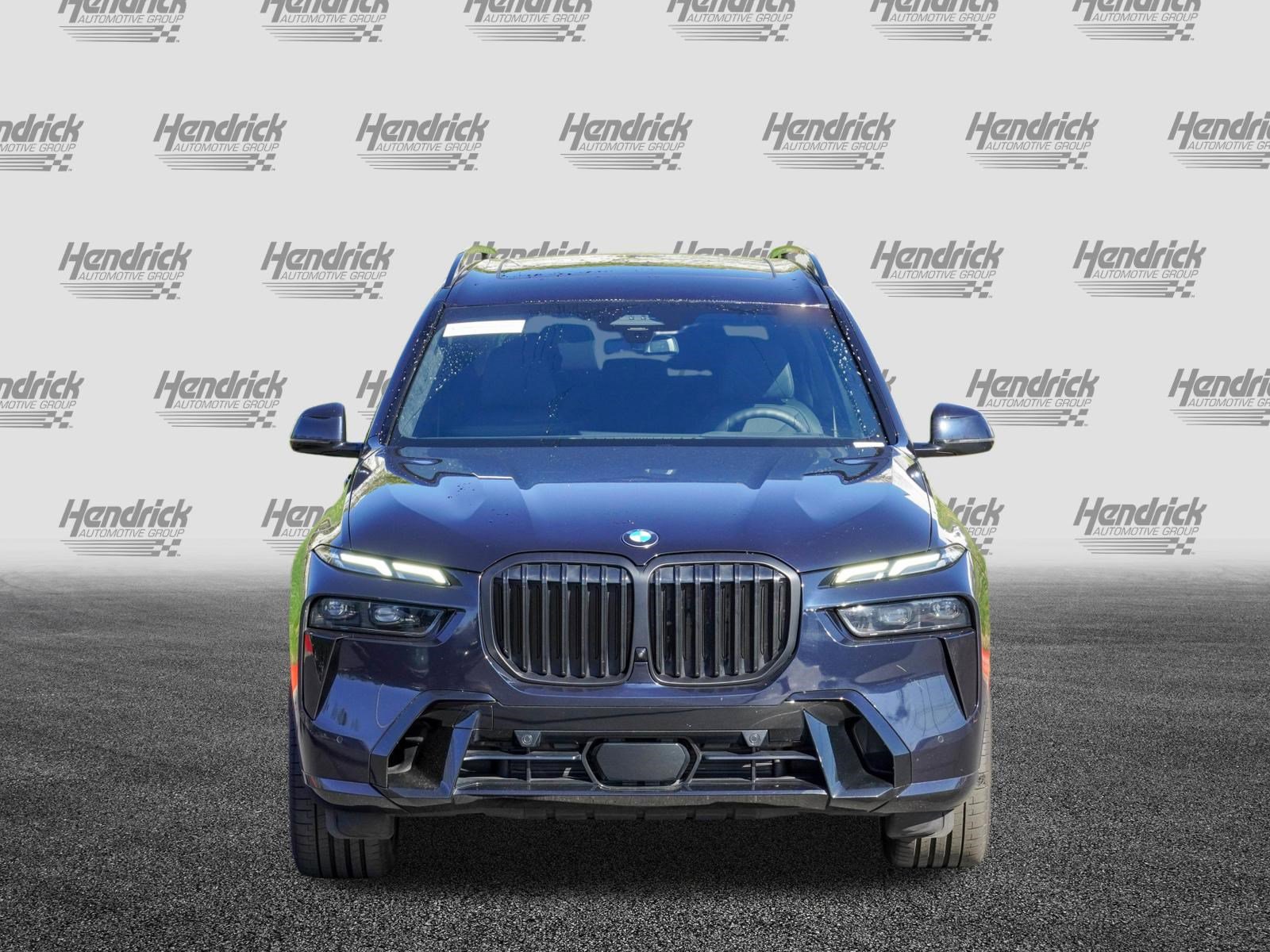 Certified 2026 BMW X7 xDrive40i w/ M Sport Package image 3