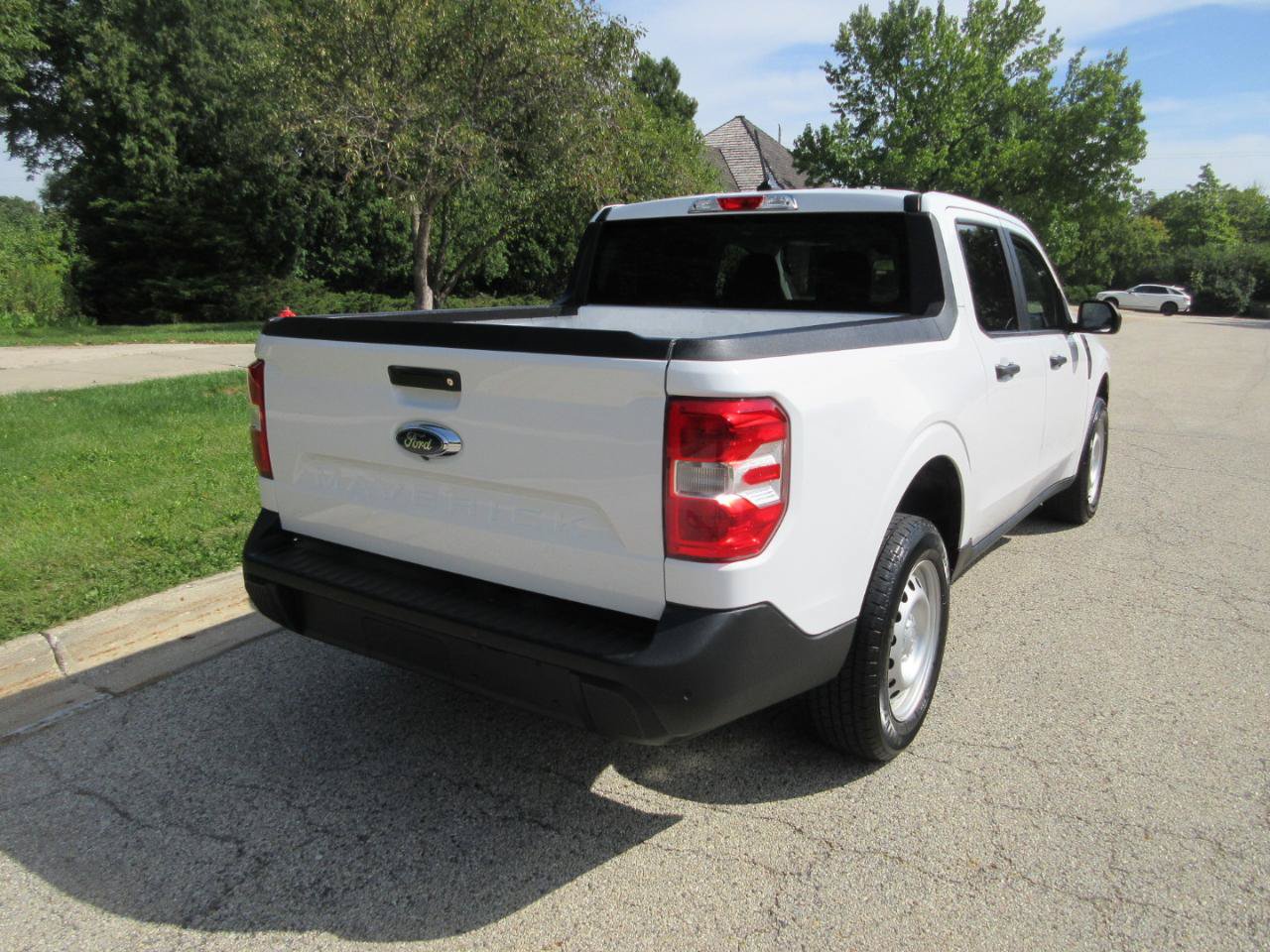 Used 2022 Ford Maverick XL FWD image 16