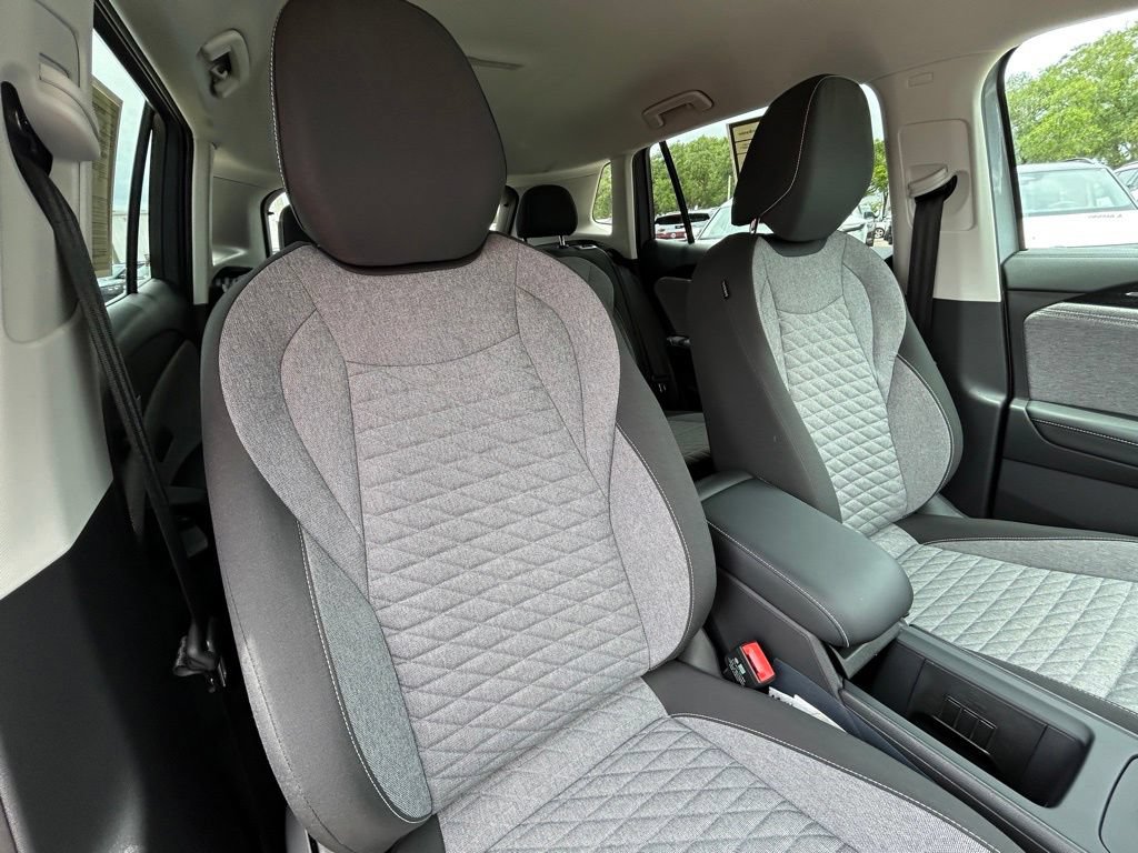 Certified 2025 Volkswagen Tiguan S FWD image 47