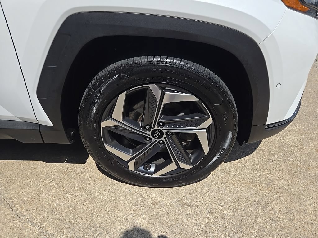 Used 2022 Hyundai Tucson Limited AWD/4WD image 26