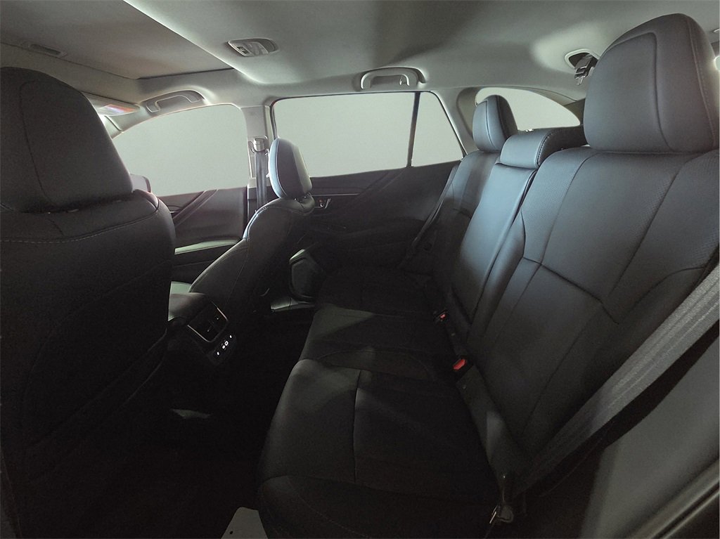 Used 2025 Subaru Outback Limited image 10