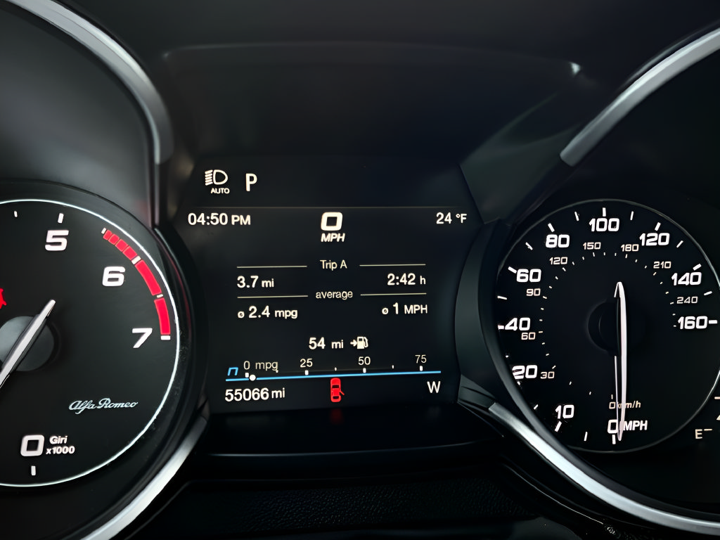 Used 2023 Alfa Romeo Stelvio Sprint RWD image 45