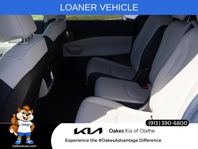 New 2026 Kia Carnival SX w/ SX Dark Edition Package FWD image 11