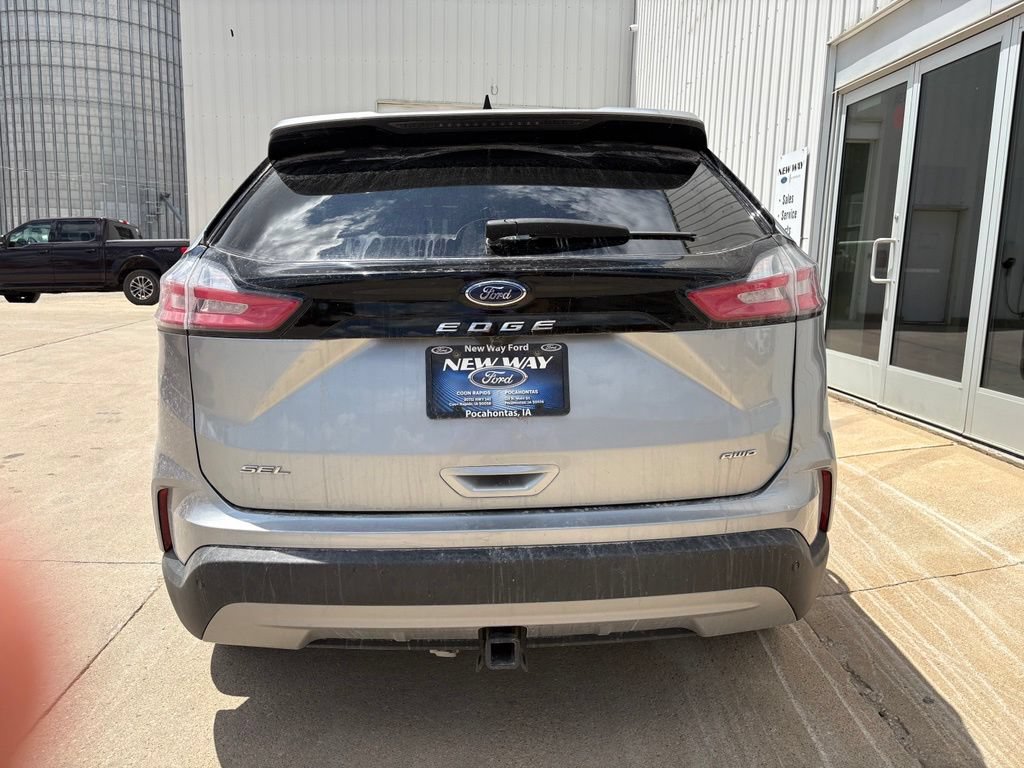 Used 2022 Ford Edge SEL w/ Convenience Package AWD/4WD image 6