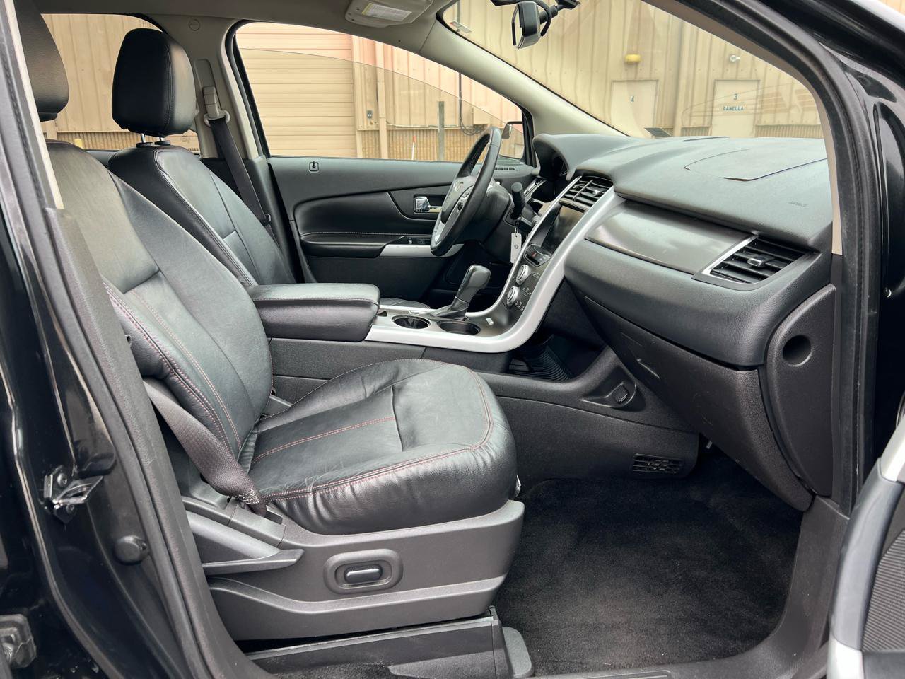 Used 2013 Ford Edge SEL AWD/4WD image 16