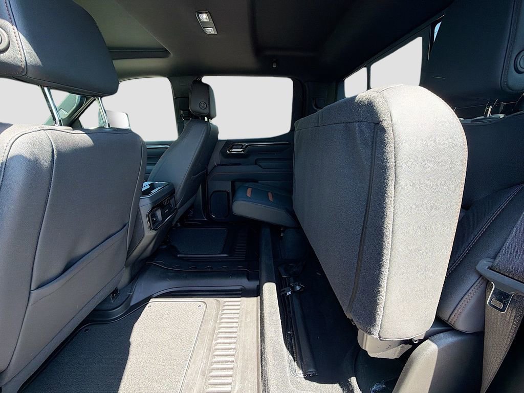 Used 2025 GMC Sierra 1500 AT4 w/ Technology Package image 14