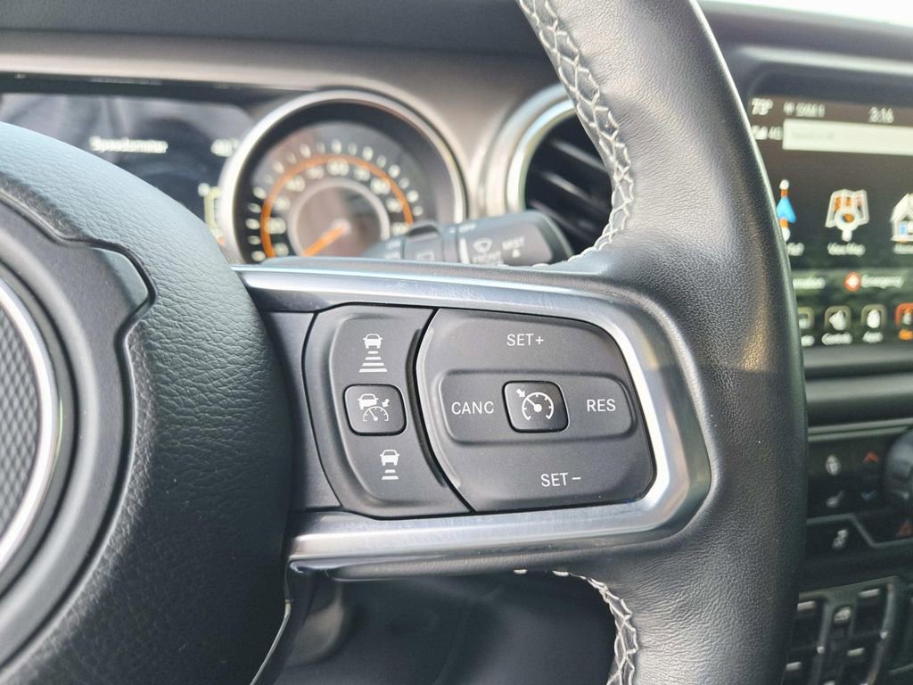 Used 2021 Jeep Wrangler Unlimited Sahara image 29